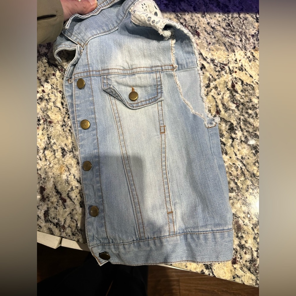 Forever 21 girls..cover up..sleeveless..size 11/12 never worn. - Picture 3 of 4